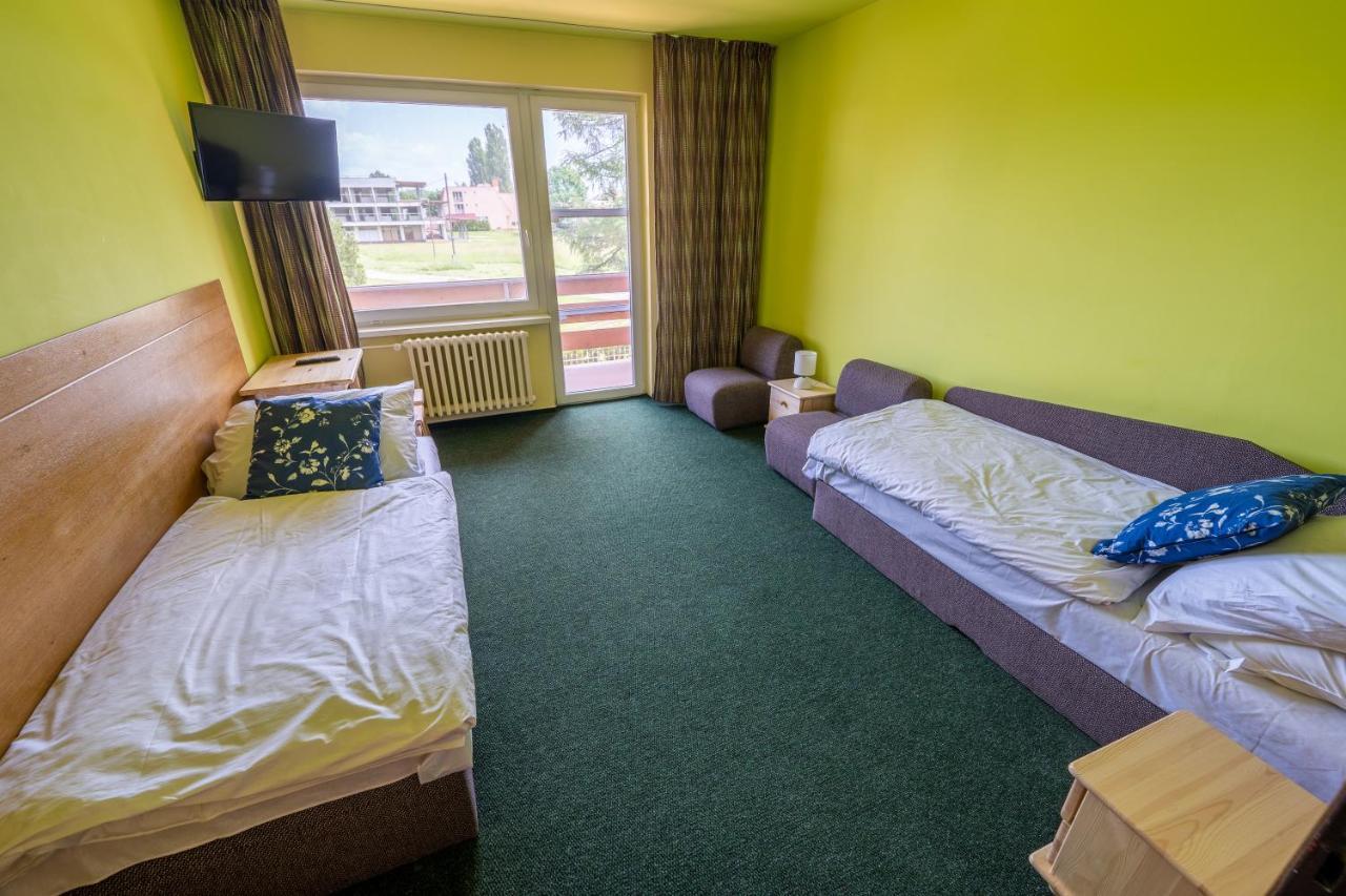 Rekreacne Stredisko Patince - Family Resort Luaran gambar